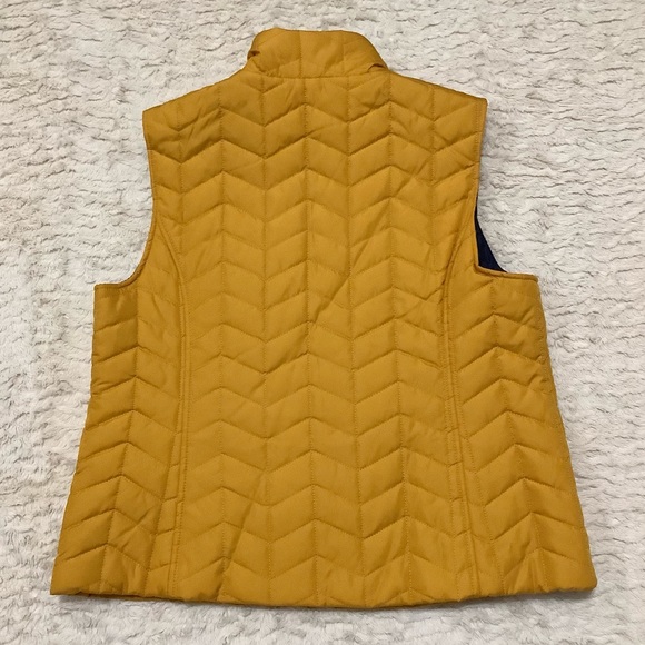 G.H. BASS & CO. Quilted Light Puffer Vest in Marigold Yellow - Size XLP - Picture 2 of 11
